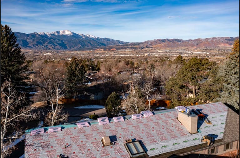 Roofing services in Falcon, Colorado